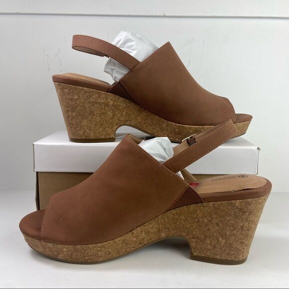 Giani Bernini- Celinaa Slingback Platform Sandals - Picture 4 of 10